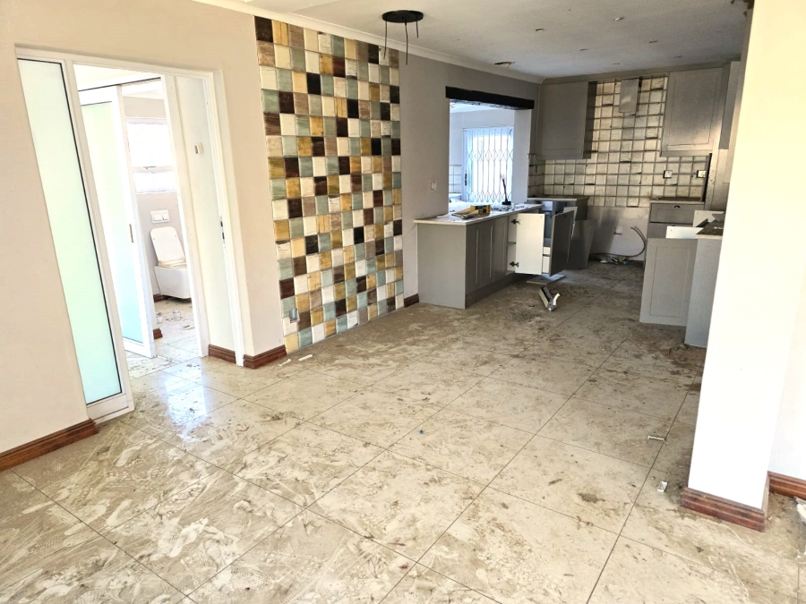 3 Bedroom Property for Sale in De Zoete Inval Western Cape